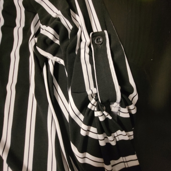 Torrid Studio Knit Lake Yoke Harper black white lace top 00 - Picture 5 of 9